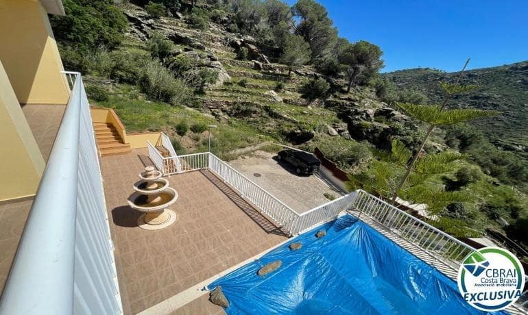 4 soveværelse Villa til salg i Roses med swimmingpool garage - € 750.000 (Ref: 8349035)