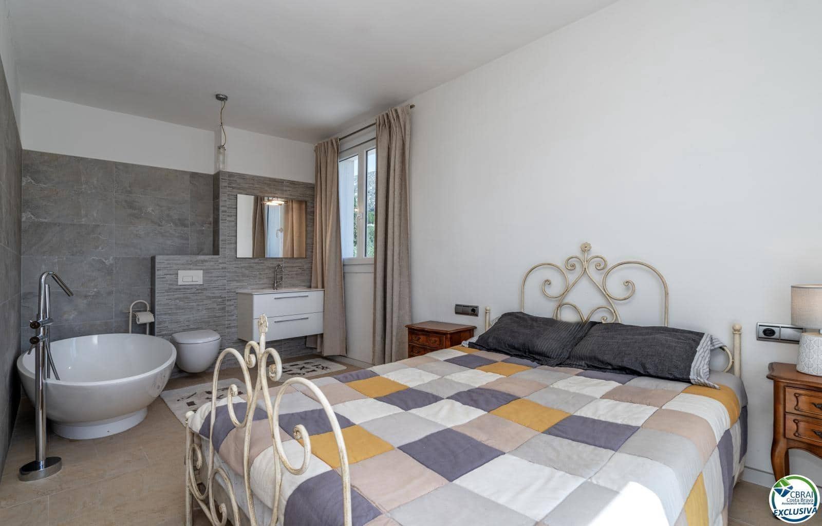 3 soveværelse Villa til salg i Palau-saverdera med swimmingpool garage - € 890.000 (Ref: 8377642)
