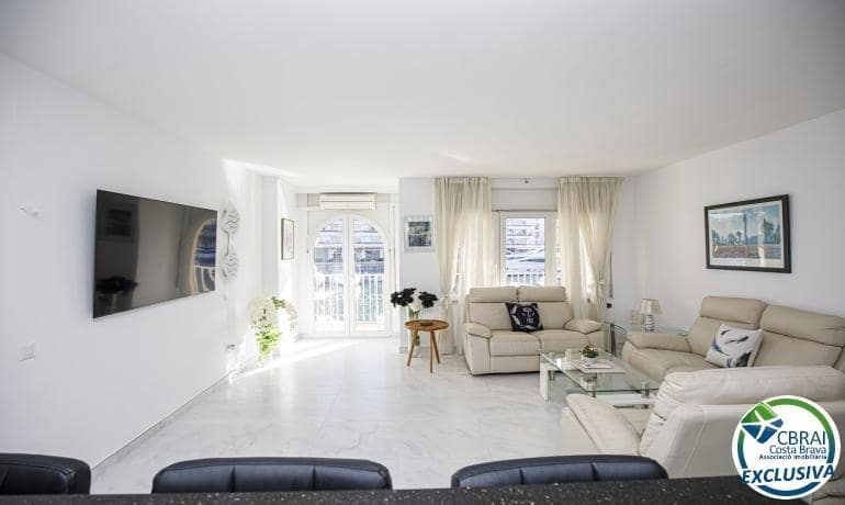 2 sypialnia Apartament na sprzedaż w Empuriabrava - 360 000 € (Ref: 8385457)