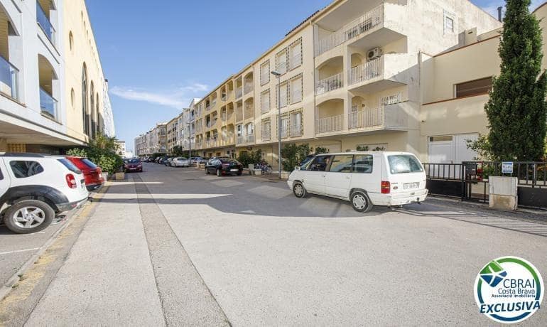 2 sypialnia Apartament na sprzedaż w Empuriabrava - 360 000 € (Ref: 8385457)