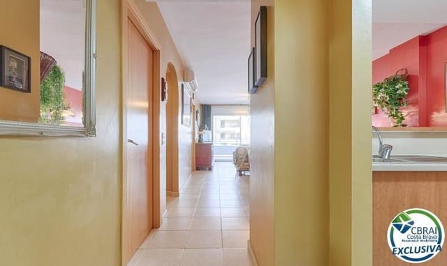 2 slaapkamer Appartement te koop in Roses met zwembad - € 298.000 (Ref: 8418039)