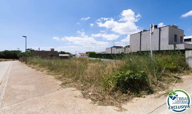 Building Plot for sale in Roses - € 138,000 (Ref: 8430585)