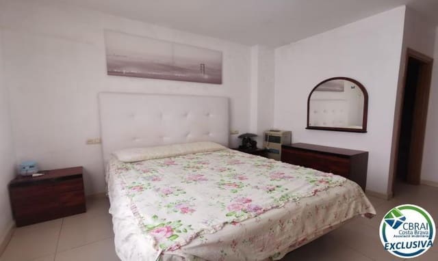 4 makuuhuone Huvila myytävänä paikassa Roses - 286 000 € (Ref: 8445755)