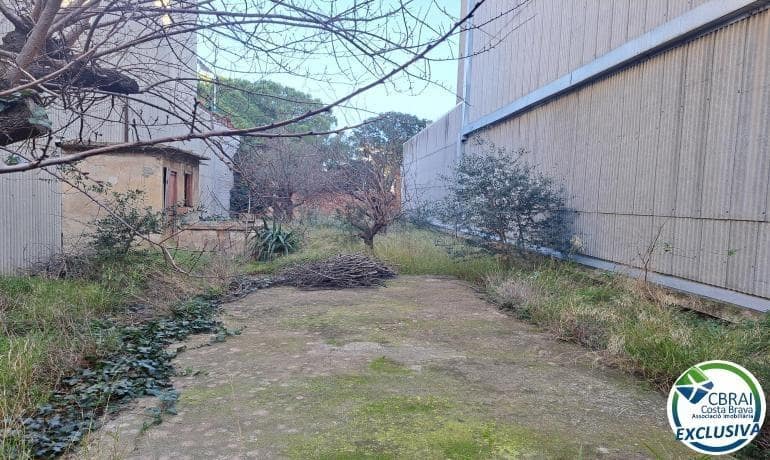 Building Plot for sale in Figueres - € 79,000 (Ref: 8454972)