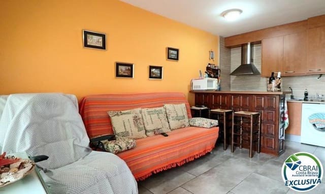 1 makuuhuone Huoneisto myytävänä paikassa Empuriabrava, Castelló d'Empúries mukana uima-altaan - 89 000 € (Ref: 8527679)