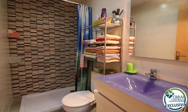 1 makuuhuone Huoneisto myytävänä paikassa Empuriabrava, Castelló d'Empúries mukana uima-altaan - 89 000 € (Ref: 8527679)