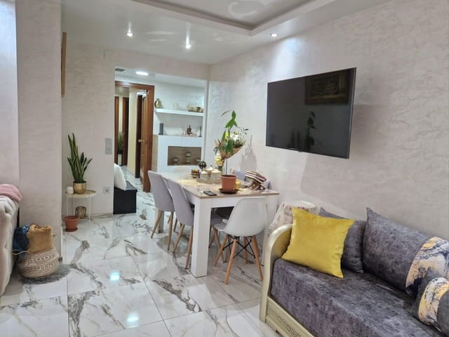 Ático de 4 habitaciones en Figueres en venta - 195.000 € (Ref: 8561465)