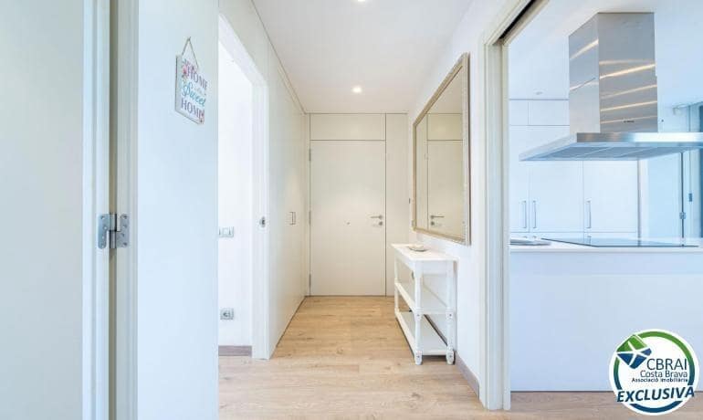 3 bedroom Apartment for sale in Roses - € 425,000 (Ref: 8568476)