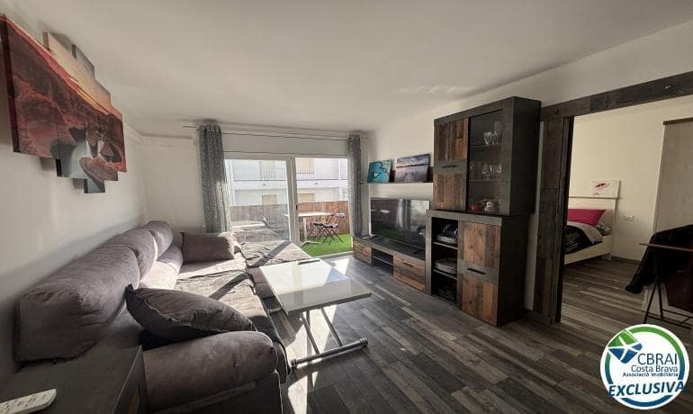 2 bedroom Apartment for sale in Roses - € 169,000 (Ref: 8603663)