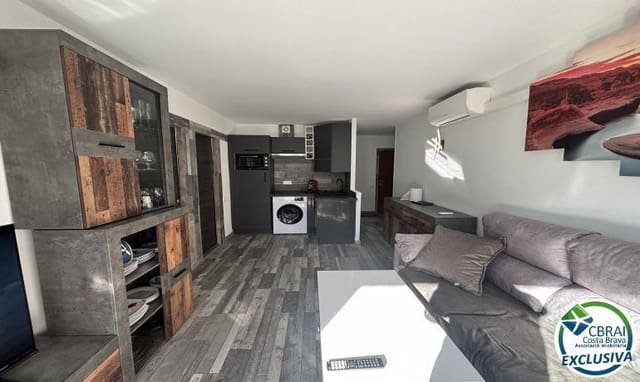 2 soverom Leilighet til salgs i Roses - € 169 000 (Ref: 8603663)