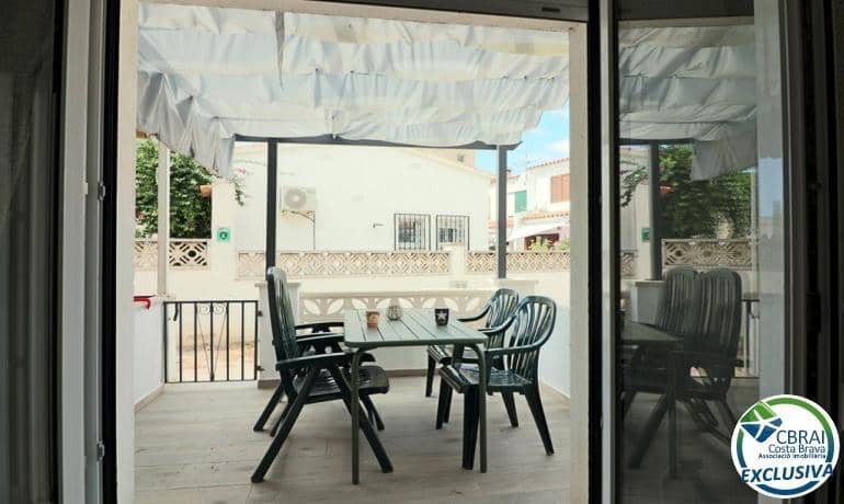 1 bedroom Townhouse for sale in Empuriabrava - € 142,000 (Ref: 8612718)