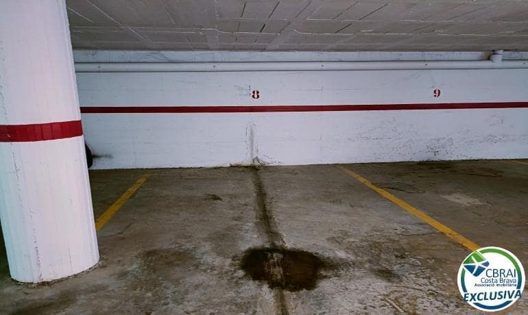 Garage for sale in Llanca - € 13,200 (Ref: 8620112)