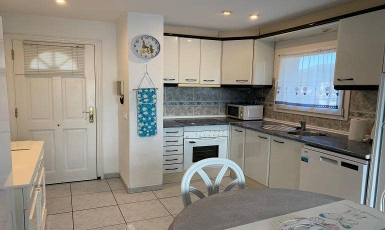 2 bedroom Apartment for sale in Roses - € 279,000 (Ref: 8645169)