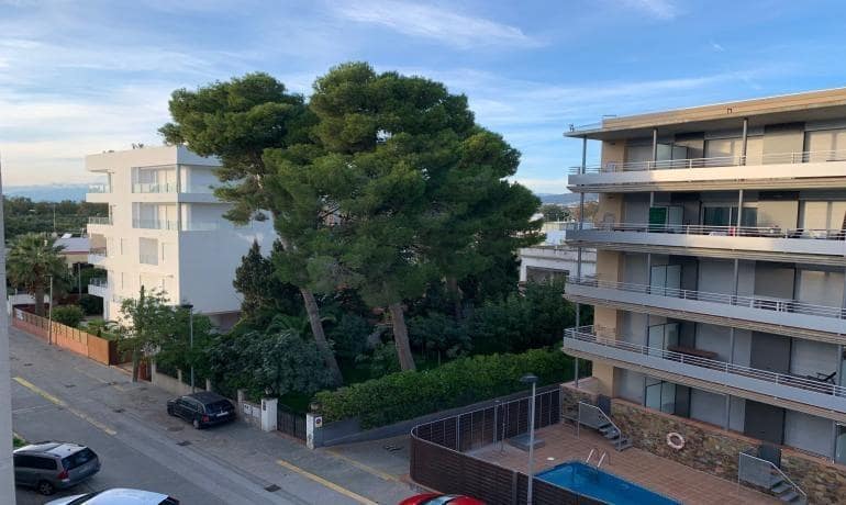 2 bedroom Apartment for sale in Roses - € 279,000 (Ref: 8645169)