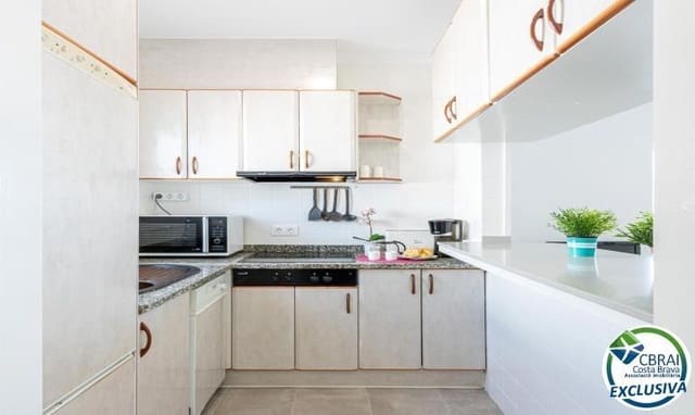 2 slaapkamer Appartement te koop in Empuriabrava, Castelló d'Empúries - € 285.000 (Ref: 8817831)