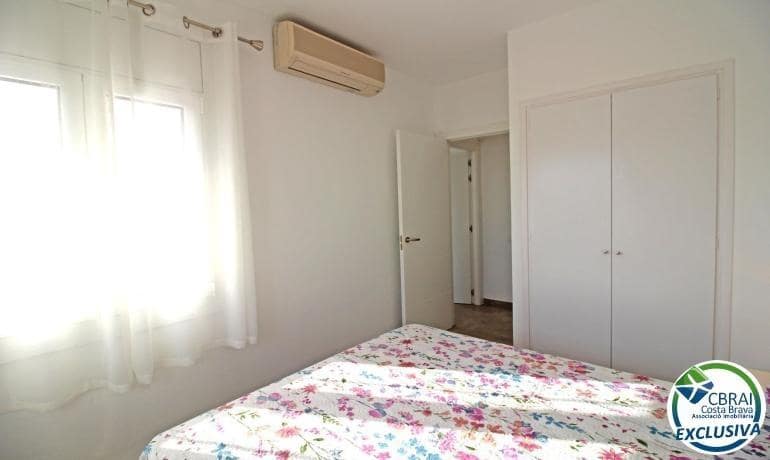 2 bedroom Apartment for sale in Empuriabrava - € 285,000 (Ref: 8817831)