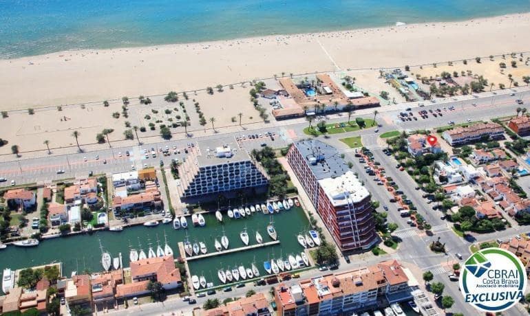 2 bedroom Apartment for sale in Empuriabrava - € 285,000 (Ref: 8817831)