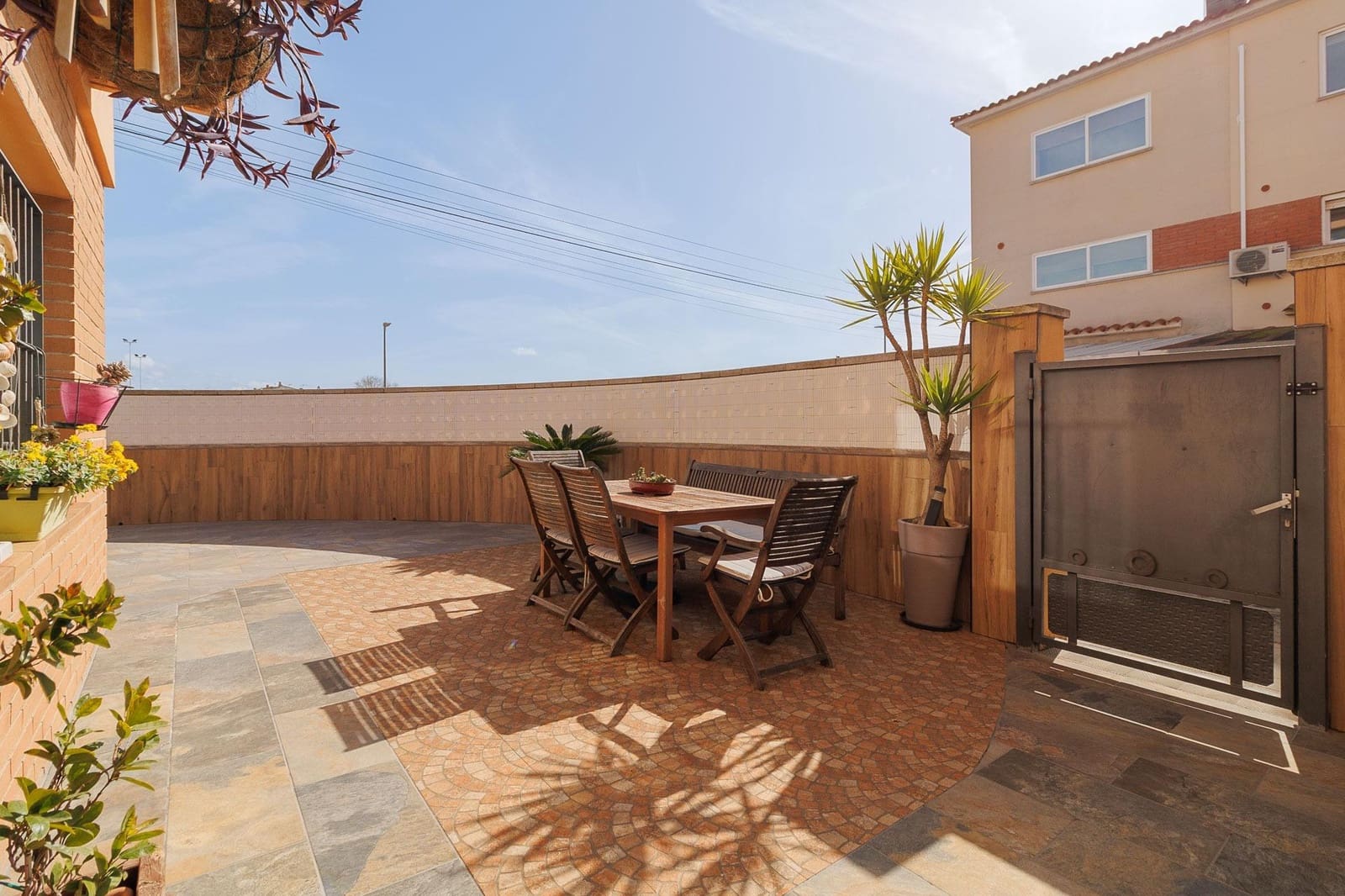 4 chambre Villa/Maison à vendre à Empuriabrava avec piscine garage - 335 000 € (Ref: 8849485)