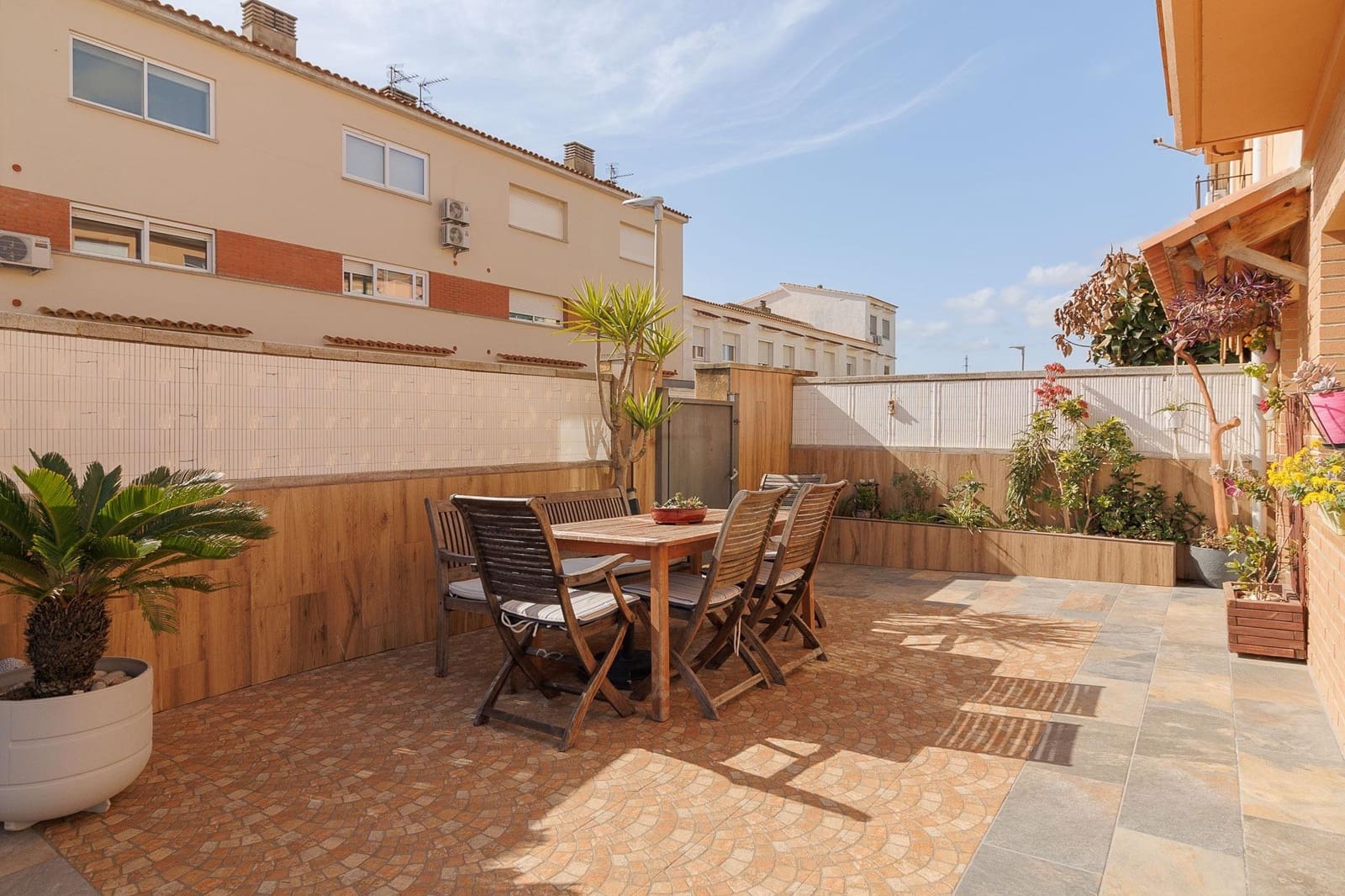 4 chambre Villa/Maison à vendre à Empuriabrava avec piscine garage - 335 000 € (Ref: 8849485)