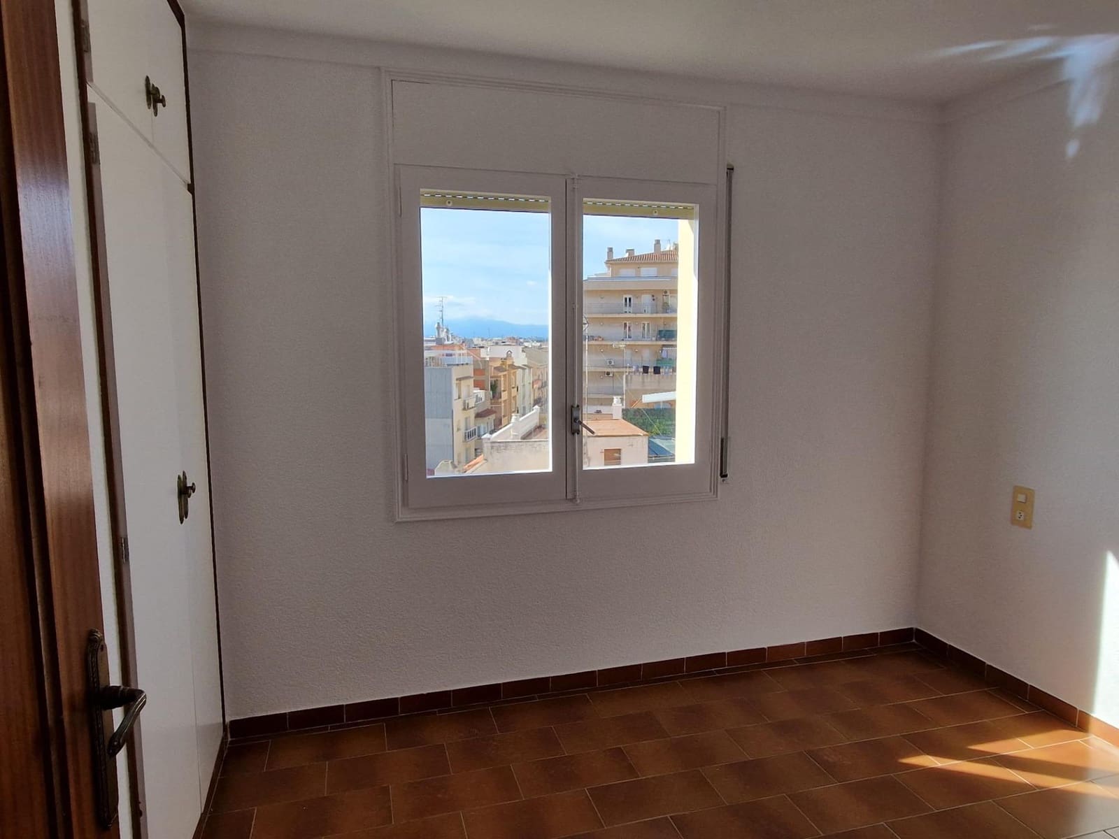 Apartamento de 2 habitaciones en Roses en alquiler - 760 € (Ref: 8849489)