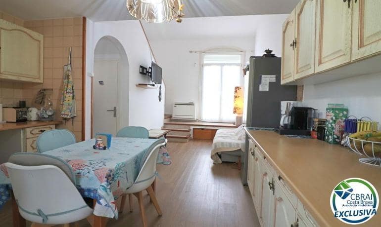 3 makuuhuone Omakotitalo myytävänä paikassa Empuriabrava mukana 
autotalli - 259 000 € (Ref: 8857317)