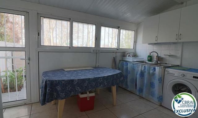 3 makuuhuone Omakotitalo myytävänä paikassa Empuriabrava, Castelló d'Empúries mukana 
autotalli - 259 000 € (Ref: 8857317)