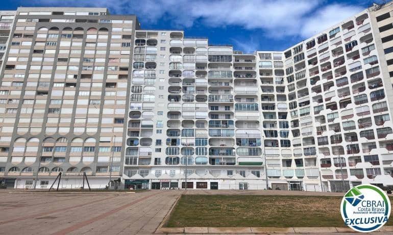 2 bedroom Apartment for sale in Empuriabrava - € 180,000 (Ref: 8874539)