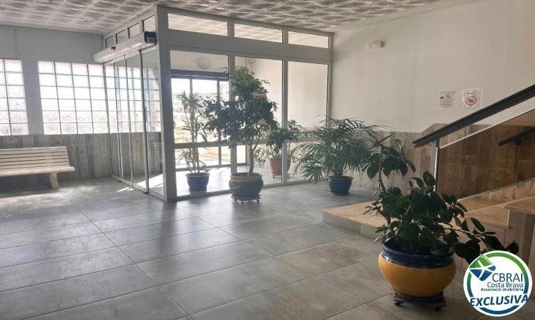 2 bedroom Apartment for sale in Empuriabrava - € 180,000 (Ref: 8874539)