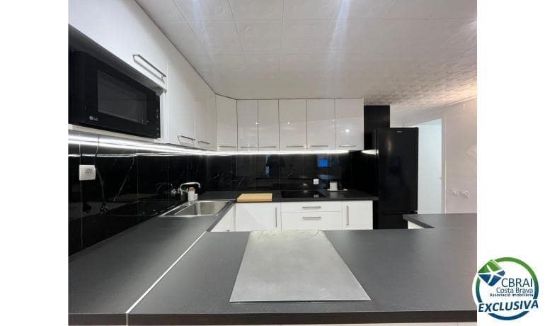 2 quarto Apartamento para venda em Empuriabrava - 265 000 € (Ref: 8881706)