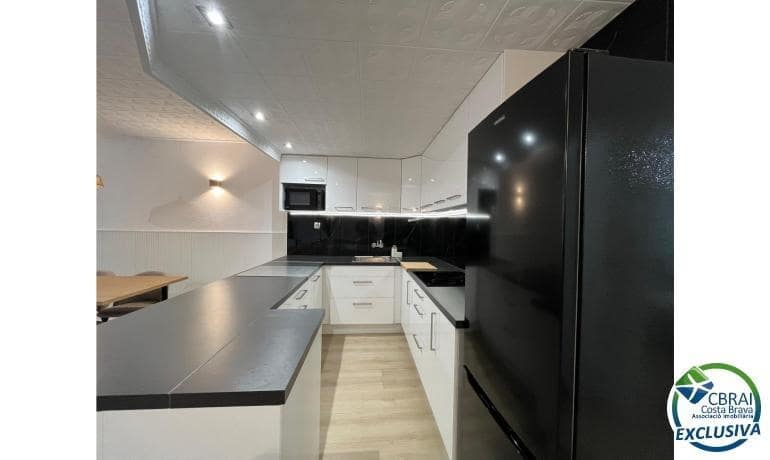 2 quarto Apartamento para venda em Empuriabrava - 265 000 € (Ref: 8881706)