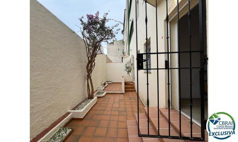 2 quarto Apartamento para venda em Empuriabrava - 265 000 € (Ref: 8881706)