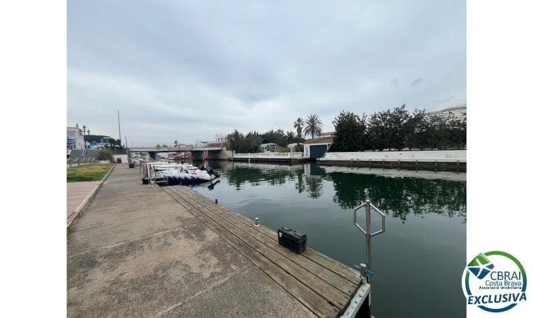 2 quarto Apartamento para venda em Empuriabrava - 265 000 € (Ref: 8881706)