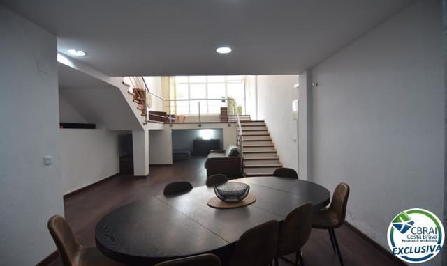 Erhverv til salg i Empuriabrava, Castelló d'Empúries med garage - € 145.000 (Ref: 8881707)