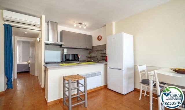 2 makuuhuone Huoneisto myytävänä paikassa Empuriabrava, Castelló d'Empúries - 188 000 € (Ref: 8896613)