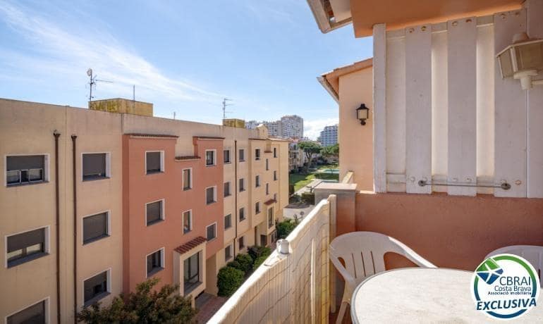 2 bedroom Apartment for sale in Empuriabrava - € 188,000 (Ref: 8896613)