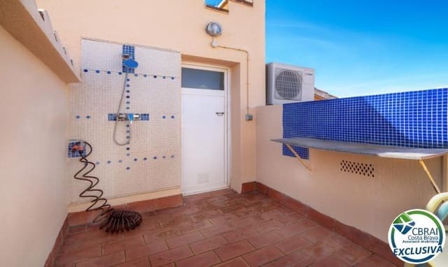 2 makuuhuone Huoneisto myytävänä paikassa Empuriabrava, Castelló d'Empúries - 188 000 € (Ref: 8896613)