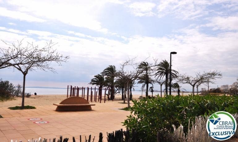 2 quarto Apartamento para venda em Roses com piscina - 550 000 € (Ref: 8902997)