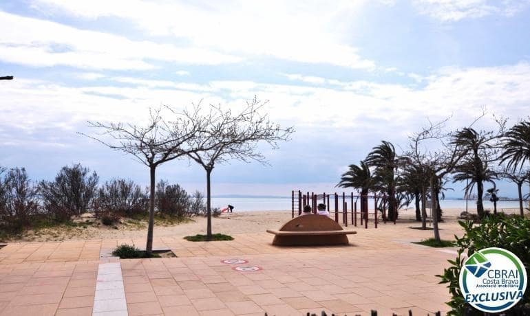 2 quarto Apartamento para venda em Roses com piscina - 550 000 € (Ref: 8902997)