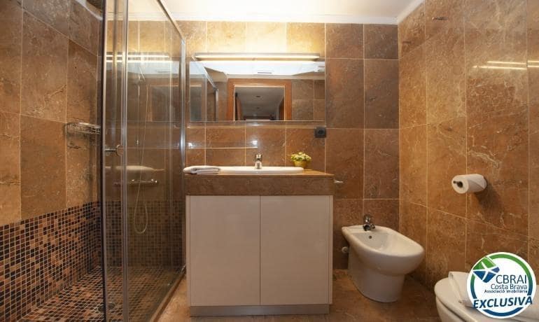 2 quarto Apartamento para venda em Roses com piscina - 550 000 € (Ref: 8902997)