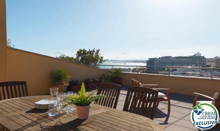 2 quarto Apartamento para venda em Roses com piscina - 550 000 € (Ref: 8902997)