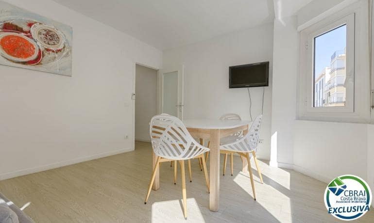 2 bedroom Apartment for sale in Roses - € 169,500 (Ref: 8902999)