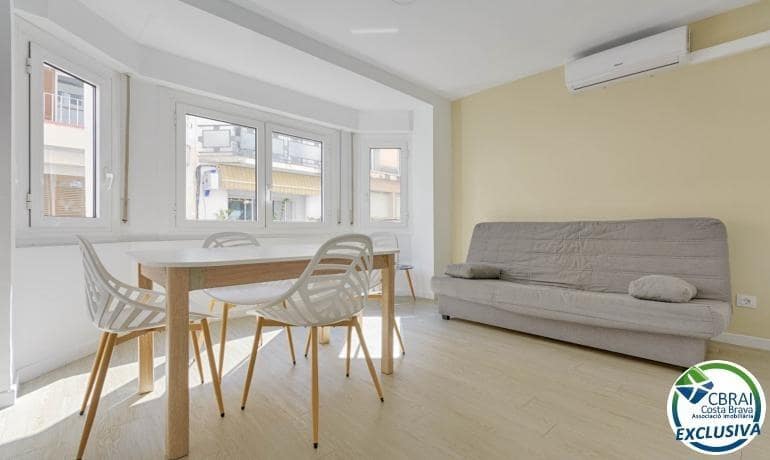 2 bedroom Apartment for sale in Roses - € 169,500 (Ref: 8902999)