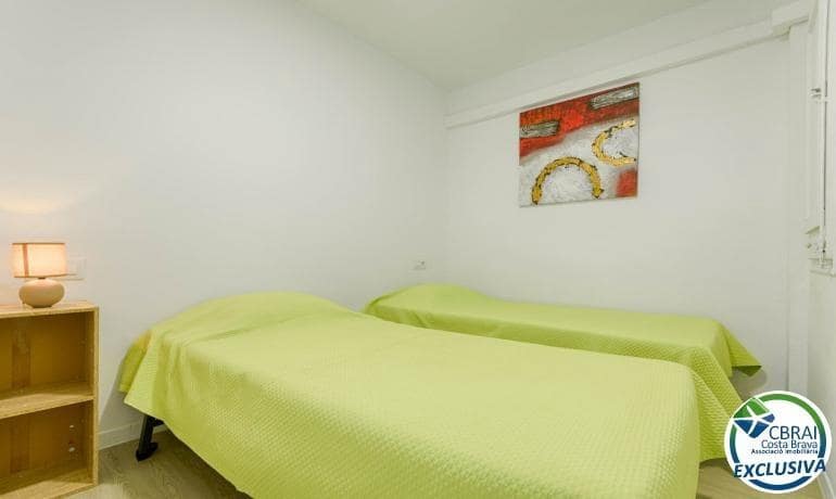 2 bedroom Apartment for sale in Roses - € 169,500 (Ref: 8902999)