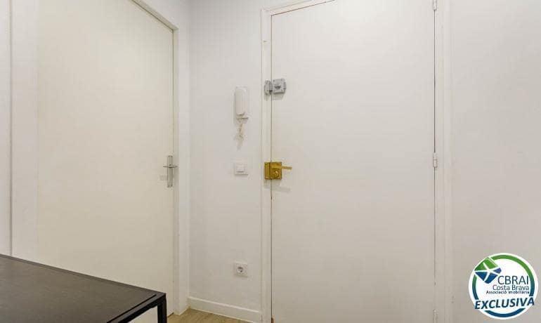 2 bedroom Apartment for sale in Roses - € 169,500 (Ref: 8902999)