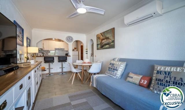 1 slaapkamer Appartement te koop in Empuriabrava, Castelló d'Empúries met zwembad garage - € 159.000 (Ref: 8912950)