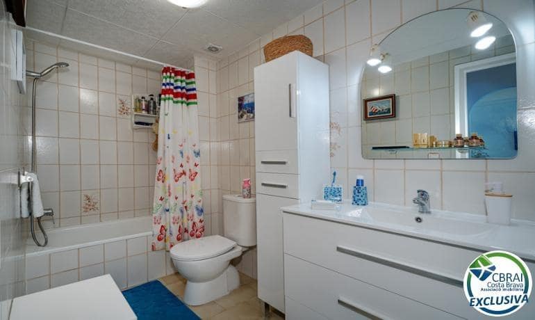 1 slaapkamer Appartement te koop in Empuriabrava met zwembad garage - € 159.000 (Ref: 8912950)