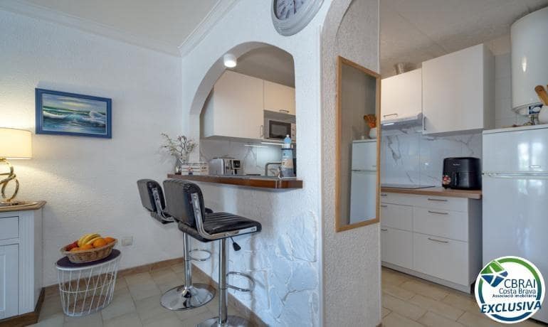 1 slaapkamer Appartement te koop in Empuriabrava met zwembad garage - € 159.000 (Ref: 8912950)