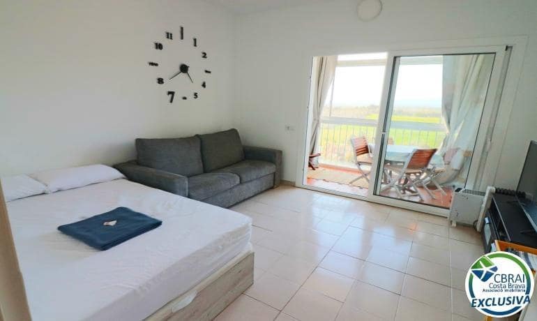 Studio till salu i Roses med pool - 99 000 € (Ref: 8916109)