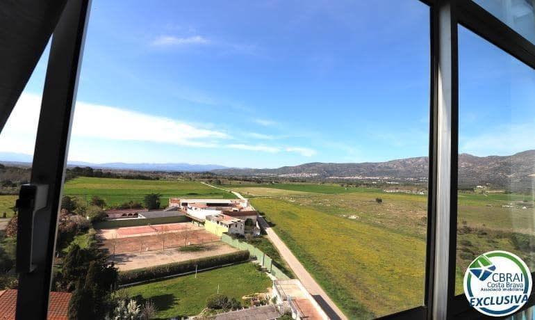 Studio till salu i Roses med pool - 99 000 € (Ref: 8916109)