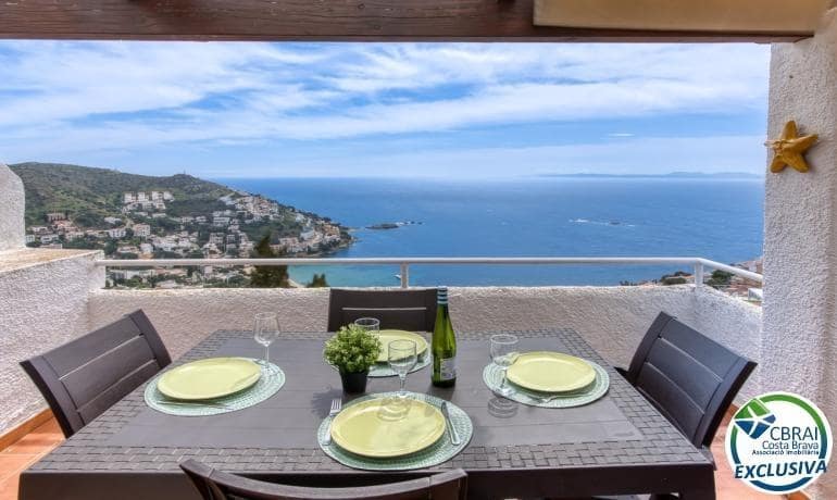 2 Zimmer Strandapartment zu verkaufen in Roses mit Pool - 325.000 € (Ref: 8935100)